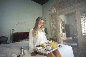 como melhorar os serviços de hotelaria