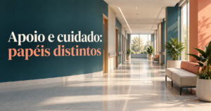 Corredor hospitalar acolhedor com luz natural e sinalização abstrata, sem pacientes identificáveis